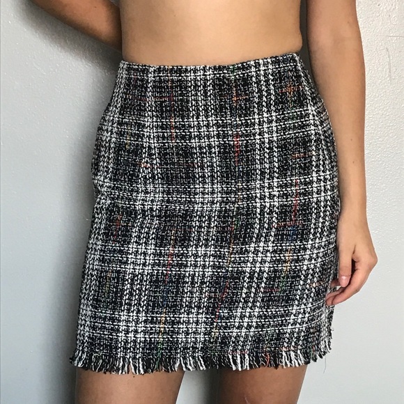 Multi Color skirt - Picture 2 of 4